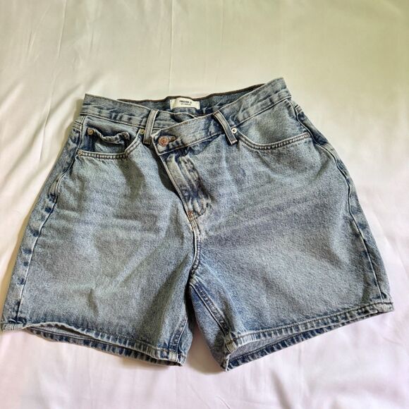 Forever 21 Crossover High Rise Denim Shorts Size 30 - Picture 1 of 7